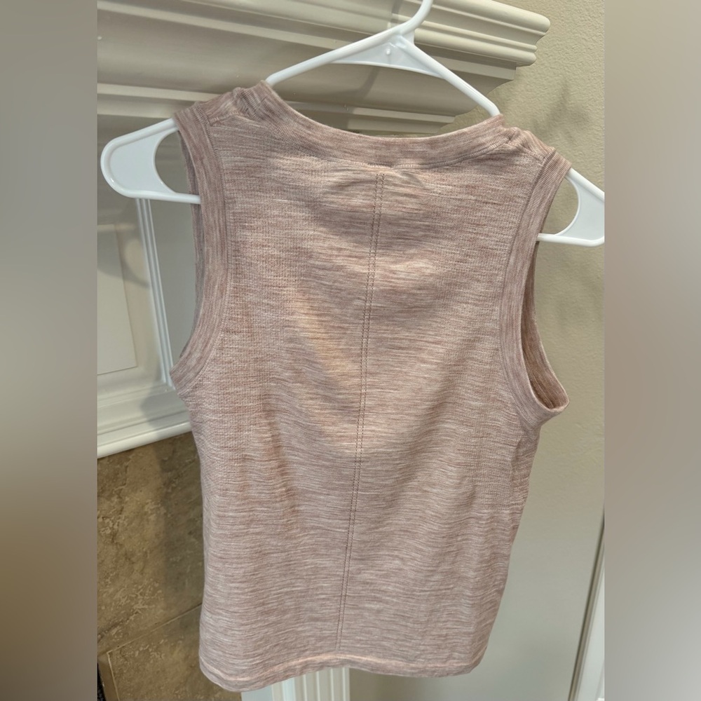 Two workout tops - Ahtleta and Gap Fit - Picture 4 of 10